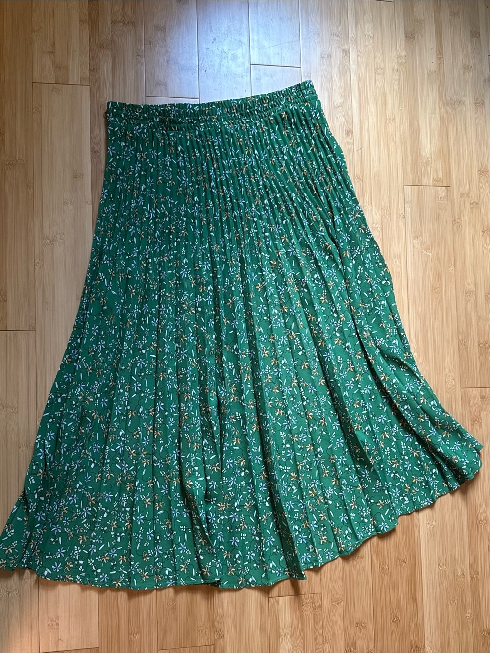 Max Studio Green Floral Midi Skirt